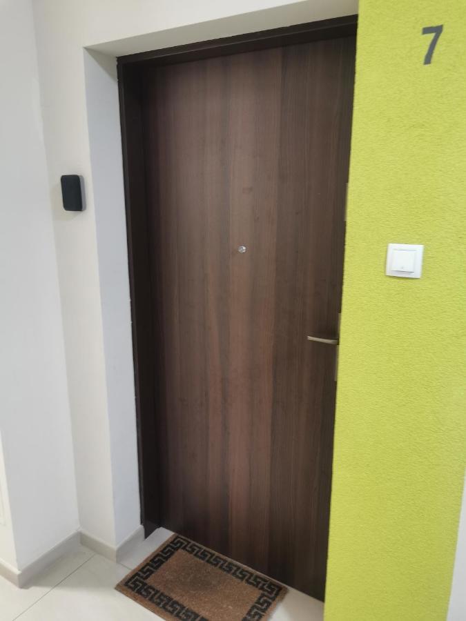 코워브제크 Apartament Julia 아파트 외부 사진